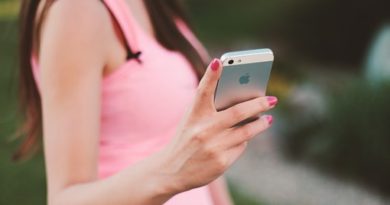 Les inconvénients des téléphones mobiles dans les écoles Les inconvénients des téléphones mobiles dans les écoles
