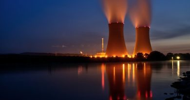 Les avantages et inconvénients de l’énergie nucléaire Les avantages et inconvénients de l’énergie nucléaire